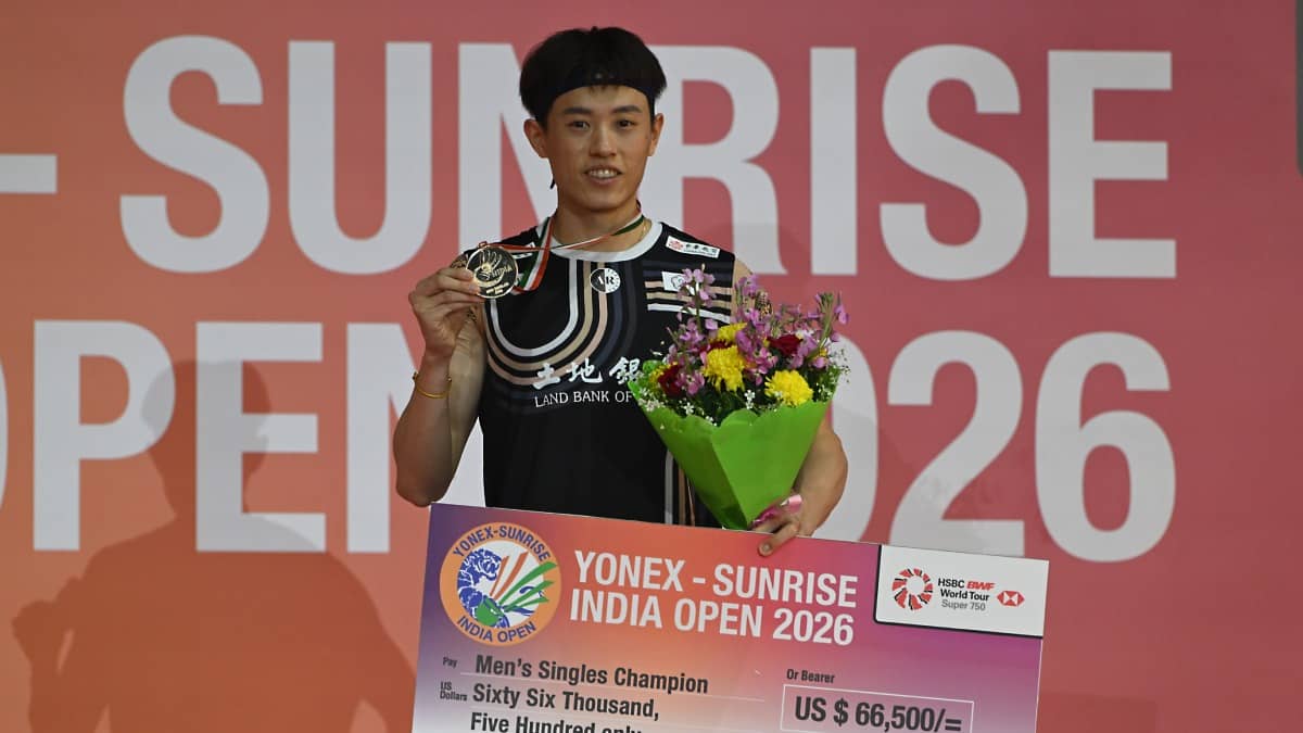Lin Chun-Yi with the India Open winners medal