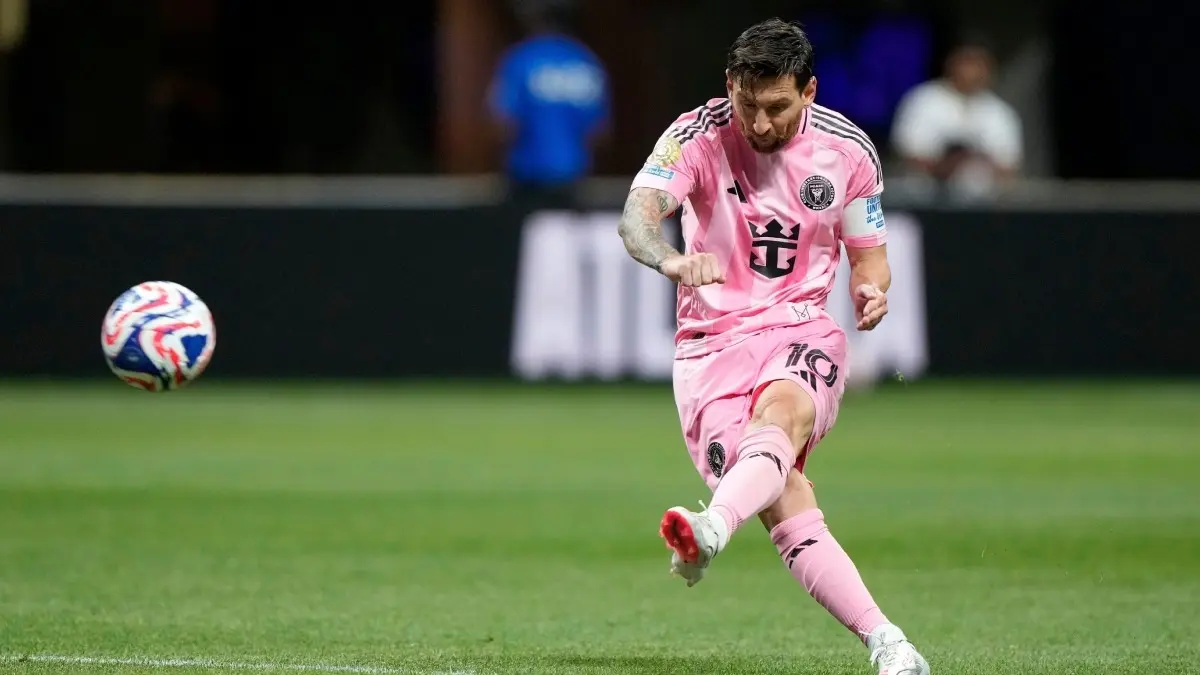 WATCH | Lionel Messi Scores Stunning Free Kick To Break Deadlock And Help Inter Miami Win Club World Cup Clash Against FC Porto Lionel Messi hits the freekick against Porto
