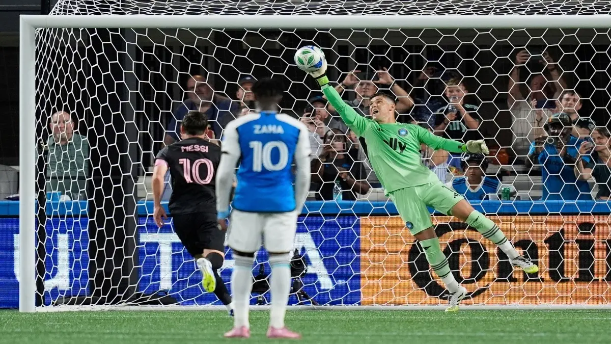 Lionel Messi misses a penalty against Charlotte FC