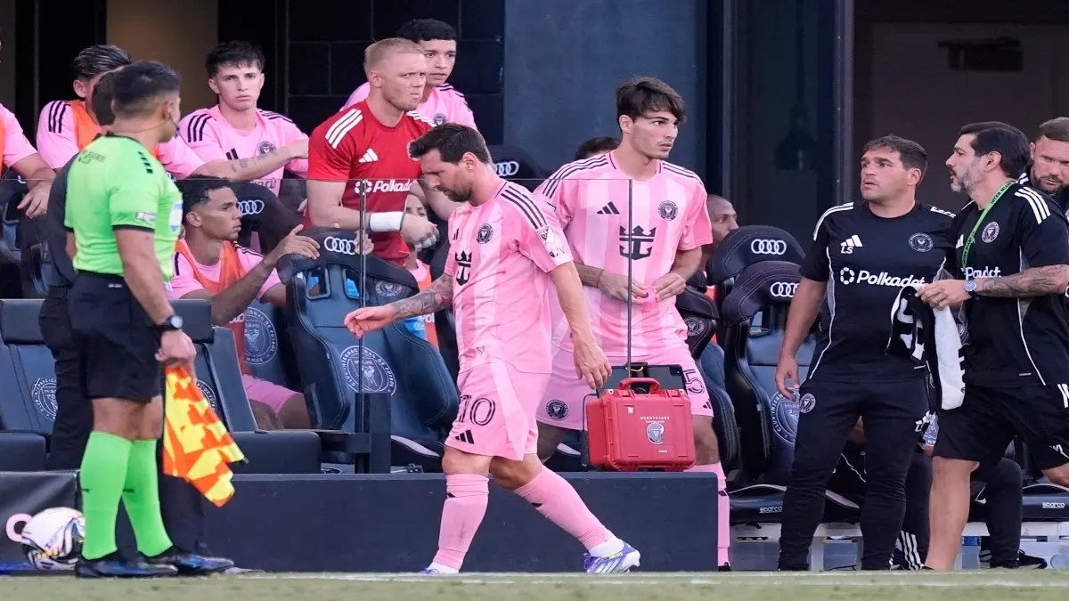 Will Lionel Messi Feature Against Pumas UNAM In Leagues Cup? Inter Miami Manager Javier Mascherano Offers Crucial Injury Update Lionel Messi walks back to the Inter Miami dressing room