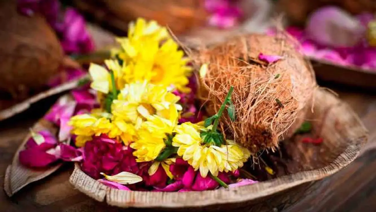 Maa durga par kaunsa phool nahi chadhana chahiye
