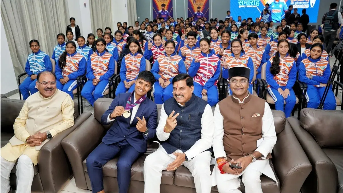 Madhya Pradesh CM Mohan Yadav Felicitates Pacer Kranti Gaud Following India's Historic Women's World Cup Triumph Madhya Pradesh Chief Minister Mohan Yadav interact with Indian pacer Kranti Gaud