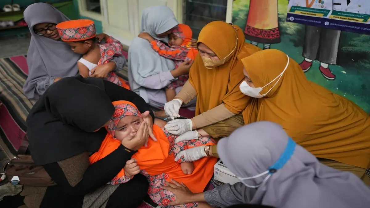 Indonesia Battling Measles Outbreak: 20 Children Dead, Over 2,600 Infected in 2025 | See Photos Madura Island, Indonesia