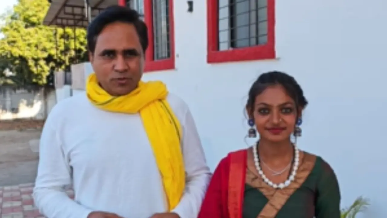 Mahakumbh girl Monalisa