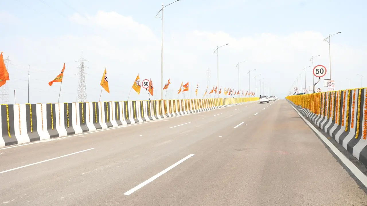 Maharashtra CM inaugurates 7 creek bridges between Raigad and Sindhudurg