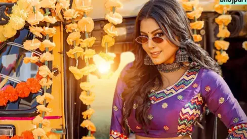 Mahi Shrivastava's Bhojpuri song 'Rasbhari' released