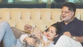 Malaika Arora's Father Anil Arora Dies After Falling Off Terrace, Probe Underway Malaika Arora's father died on September 11