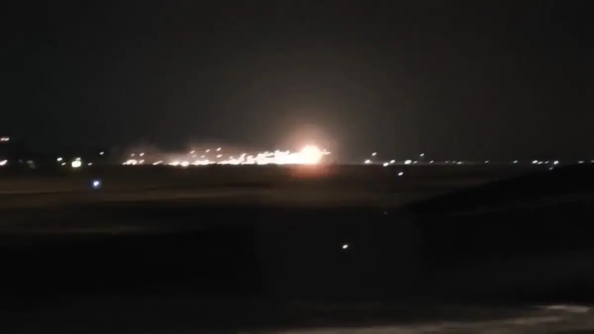 Shocking Video Captures Malaysia's F/A-18 Hornet Fighter Jet Exploding ...