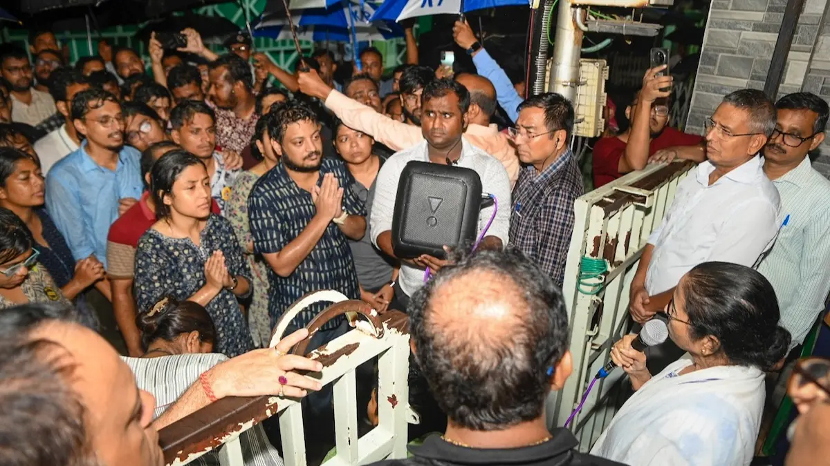 Mamata Banerjee Sacks Kolkata Top Cop, Two Key Health Officials After Meeting With Doctors Mamata Banerjee