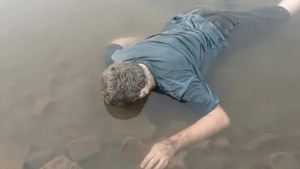 Dead body found floating in Yamuna during preparations for Chhath Puja in Delhi