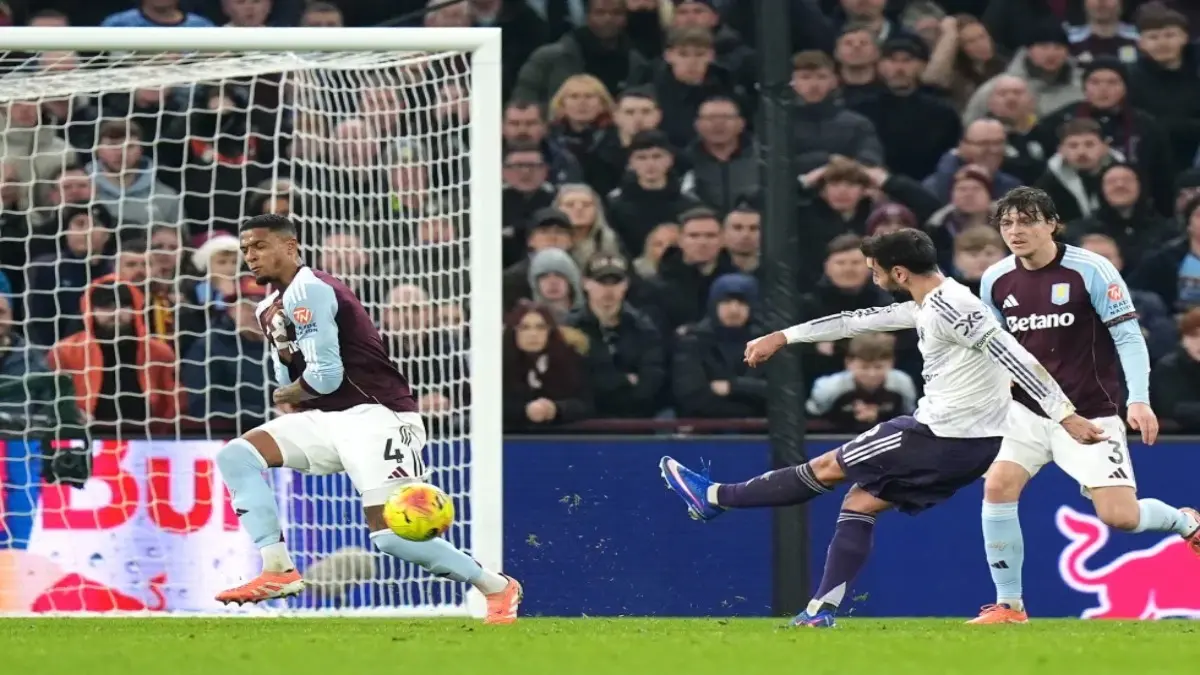 Manchester United captain Bruno Fernandes hits a shot