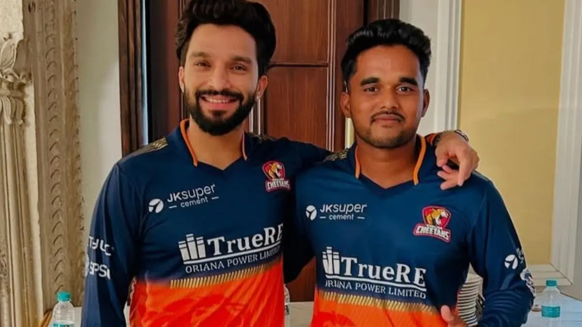 mangesh yadav truck driver son rcb buy in 5 crore 20 lakh ipl 2026