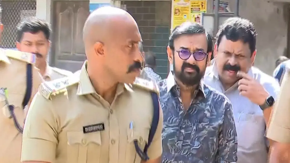 Malayalam Actor Maniyanpilla Raju Arrested In Road Accident Case, Two Youths Sustain Injuries Maniyanpilla Raju Arrested
