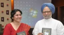 From Medicine to Economics: Daughter Reveals Manmohan Singh's Early Career Change Manmohan Singh with Daughter Daman Singh
