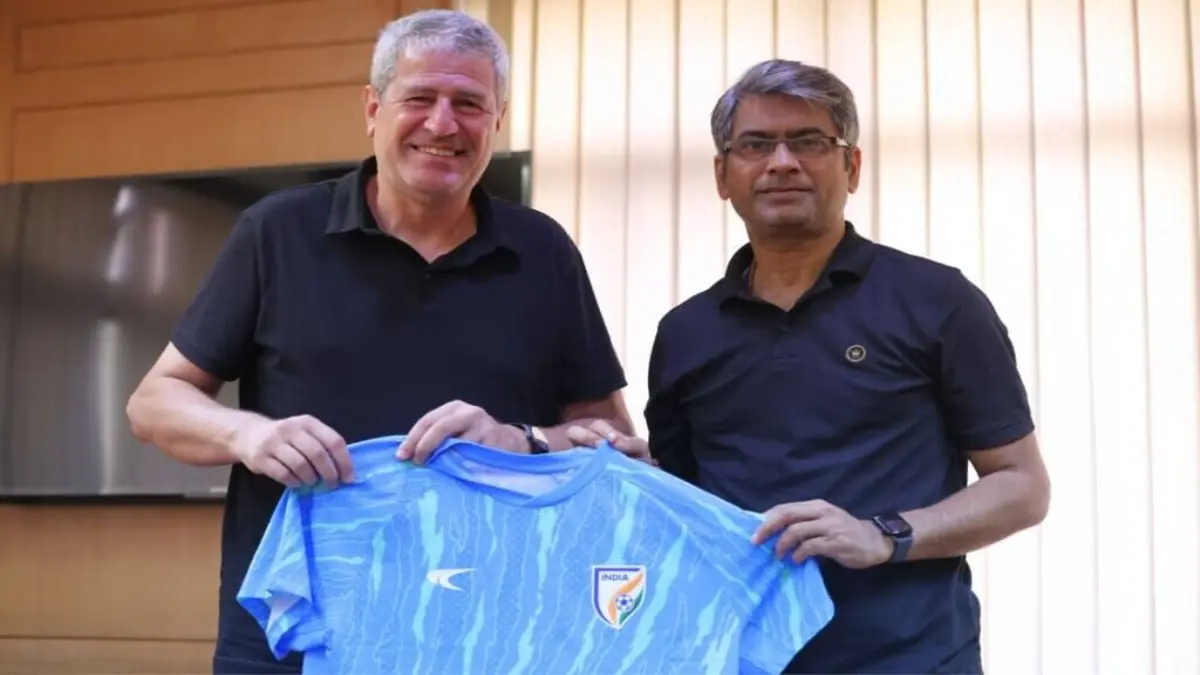 AIFF President Kalyan Chaubey Confirms Manolo Marquez's Fate To Be Decided Soon , Call To Be Taken During Executive Committee Meeting Manolo Marquez with AIFF president Kalyan Chaubey