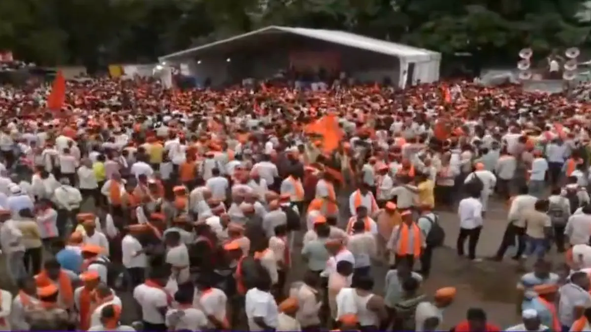 Mumbai Traffic ALERT: Alternate Route For Commuters Heading To CST, Panjarpol Freeway Due To Maratha Quota Protest Maratha Quota Protest at Azad Maidan