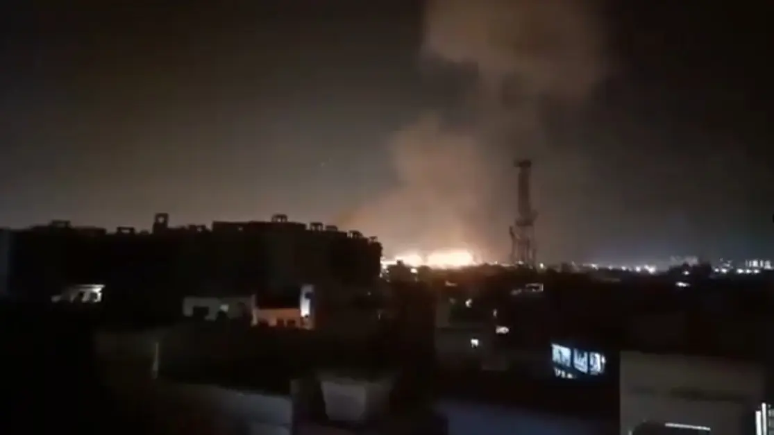 Massive blast occurs near Karachi Airport