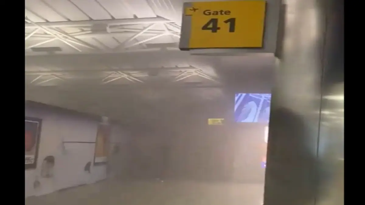 Massive fire at New York's JFK airport