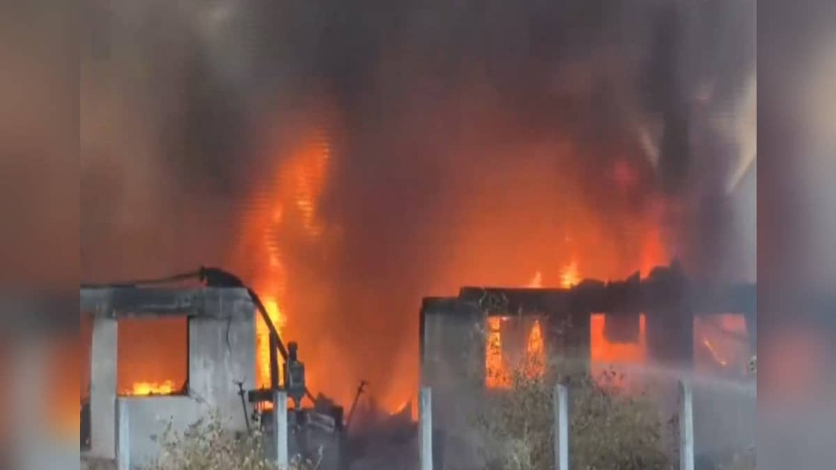 Massive Fire Breaks Out at a Plastic Manufacturing Company in Gujarat's Valsad, Dousing Ops Underway
