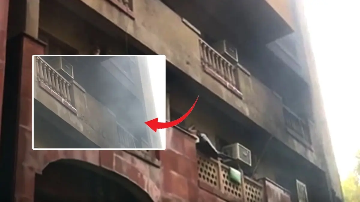 Massive Fire Breaks Out At MP Flats in Delhi, Fire Tenders Rushed To Spot