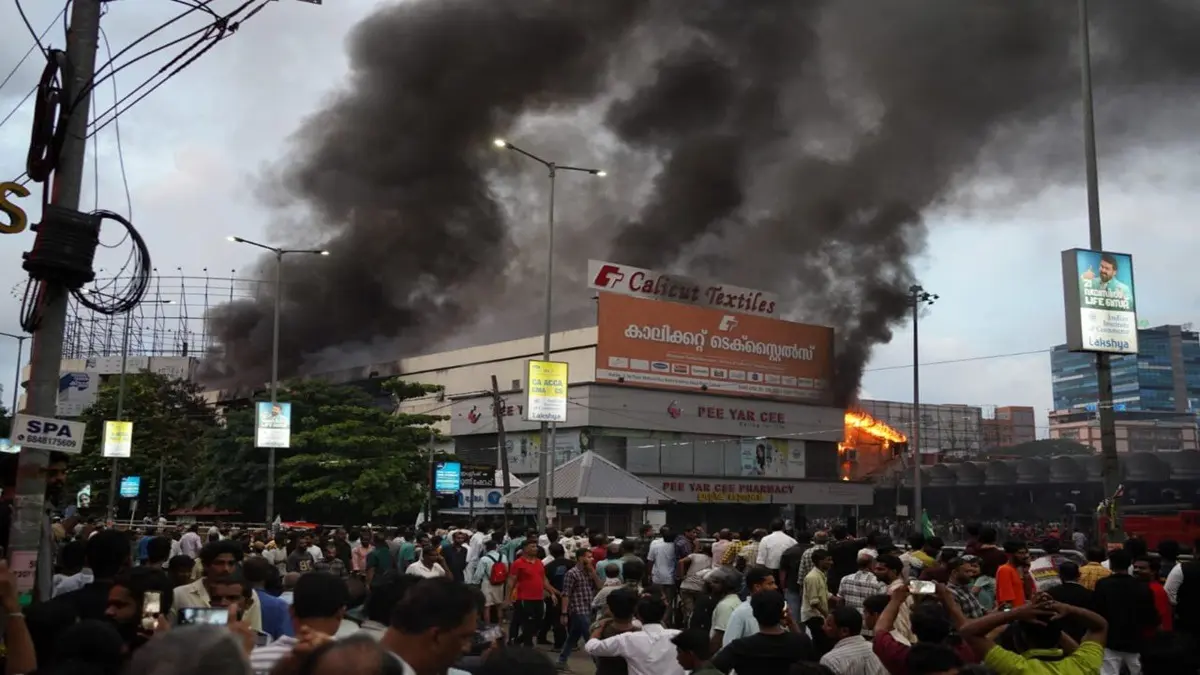 Massive Fire Rips Through Kozhikode Textile Market Near New Bus Stand