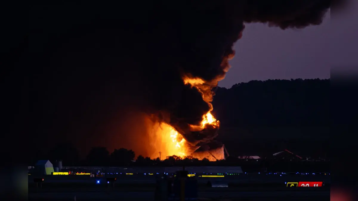 Massive Fireball Erupts After Crago Plane Crashes During Takeoff in Kentucky; At Least 3 Dead, 11 Injured