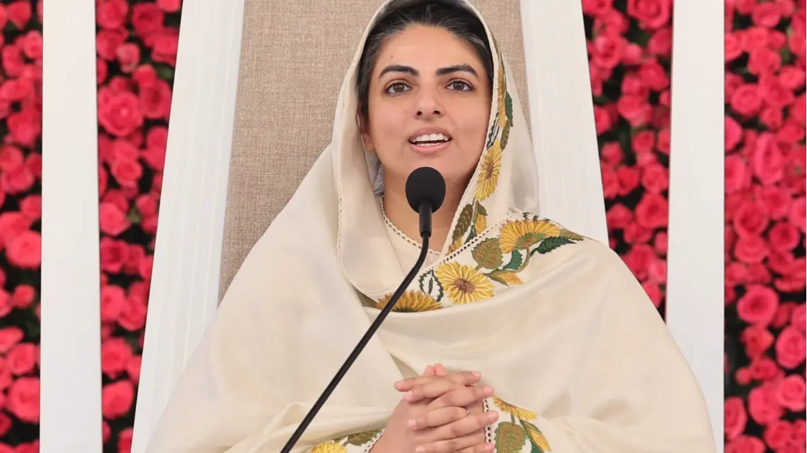 Mata Sudiksha in Nirankari Saint Samagam