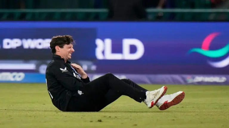 Matt Henry To Miss Champions Trophy 2025 Final? New Zealand Captain Mitchell Santner Shares Massive Fitness Update Matt Henry