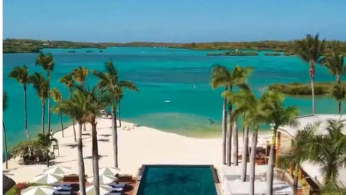 'When A White Skinned Boy Asked For Fries...': Indian Tourist Shares Racism Experience in Mauritius Luxury Resort 'When A White Skinned Boy Asked For Fries...': Indian Tourist Shares Racism Experience in Mauritius Luxury Resort