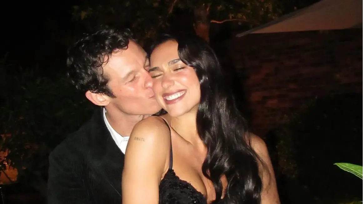 Meet Dua Lipa's Boyfriend Callum Turner Who Is In India With The Pop-star For Her Mumbai Concert Meet Dua Lipa's Bae Callum Turner