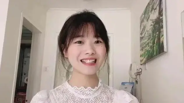 Meet Luo Fuli, "AI Prodigy" Behind DeepSeek's Global Success