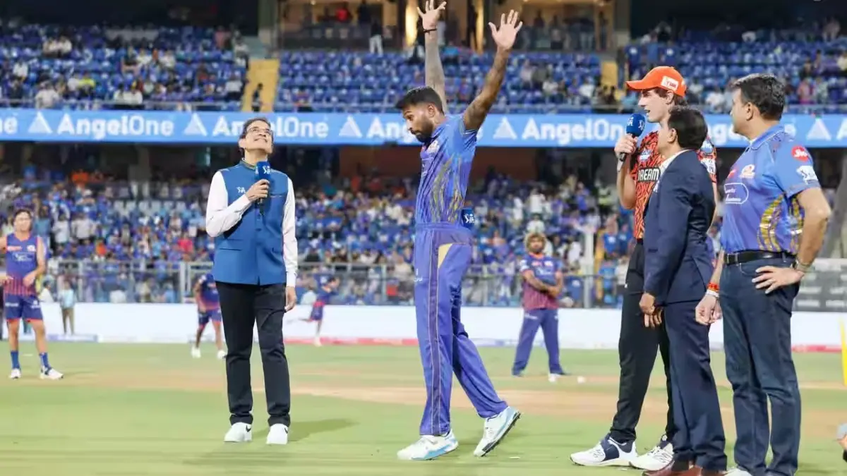 IPL 2025: Mumbai Indians Win Toss And Opt To Bowl First Against Sunrisers Hyderabad; No Changes in Team Composition MI vs SRH