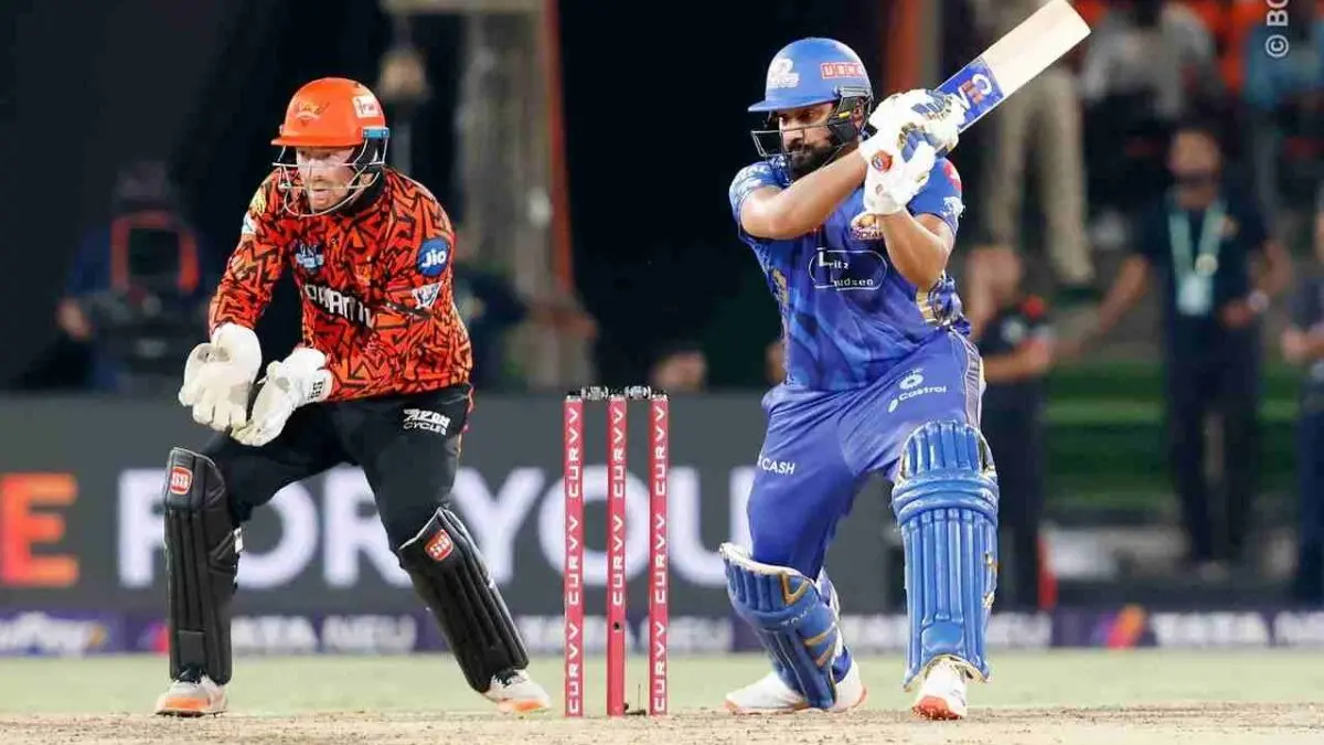MI vs SRH Mumbai indians beat sunrisers hyderabad by 7 wickets Rohit Sharma fifty