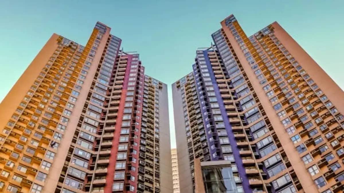 Mid-Income Realty Market