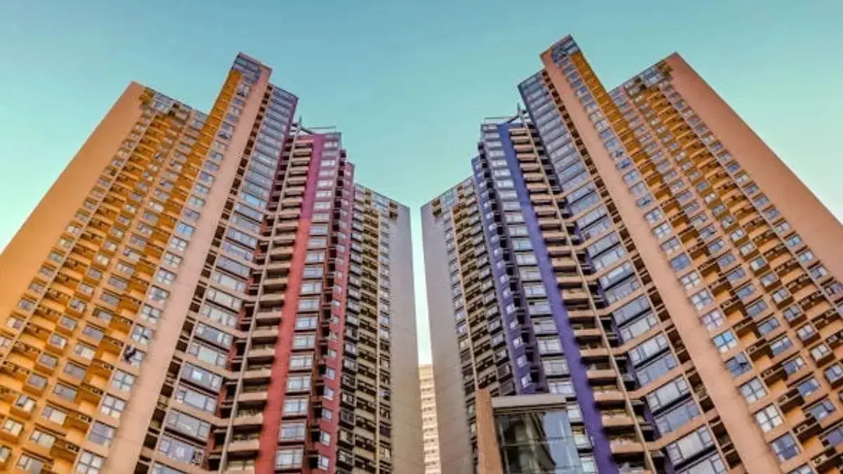 Mid-Income Realty Market