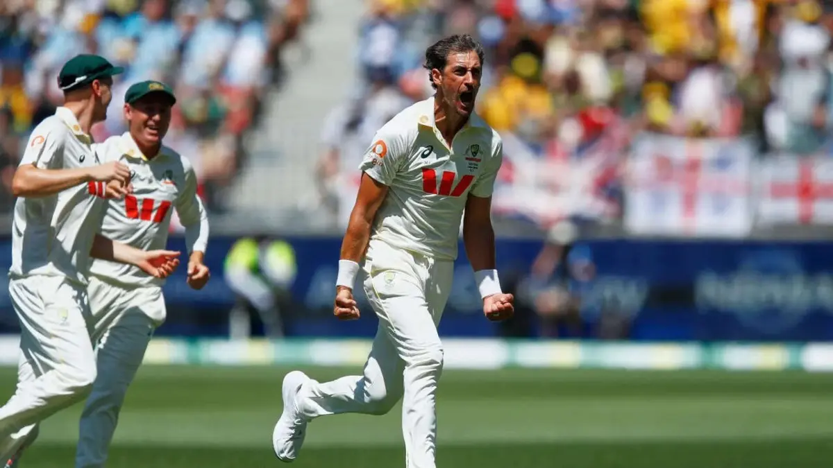 WATCH | Mitchell Starc's Wild Celebration After Getting Joe Root During 1st Ashes Test Shows What it Meant Mitchell Starc