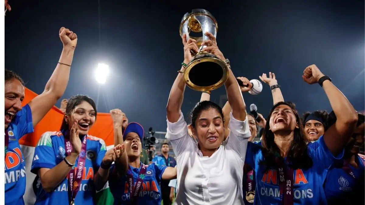 mithali raj hugged trophy celebrated with team after becoming world champion world cup 2025