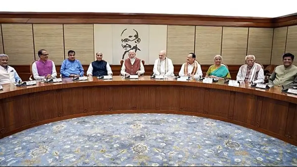 Modi Government Brings 1-Year Gratuity And Minimum Wage Rules In Sweeping Labour Reforms Modi Government Brings 1-Year Gratuity And Minimum Wage Rules In Sweeping Labour Reforms