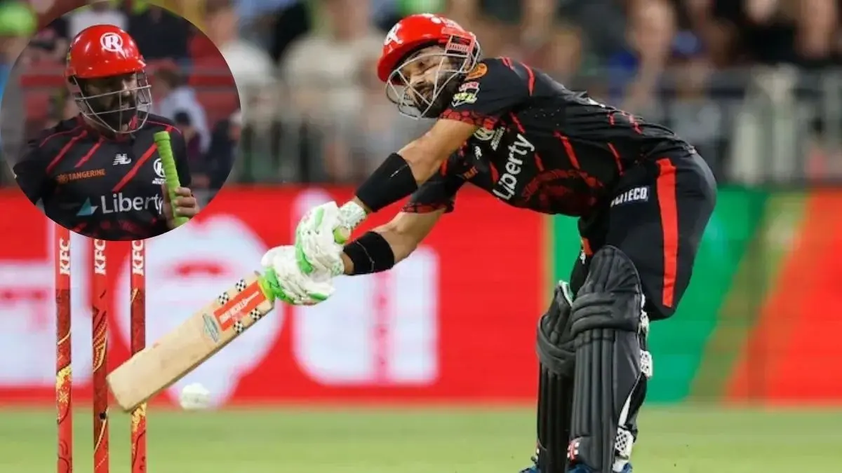 पाकिस्तानी क्रिकेटर की हुई फजीहत... BBL में जबरन कराया गया रिटायर्ड आउट, सोशल मीडिया पर उड़ा मजाक- VIDEO वायरल mohammad rizwan gets retired out in bbl melbourne renegades and sydney thunder