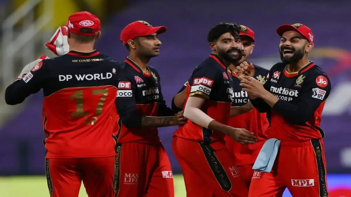 'Virat Kohli Has Backed Me In My Bad Time': Emotional Gujarat Titans Star Breaks Silence On RCB Exit Ahead Of IPL 2025 Mohammed Siraj and Virat Kohli