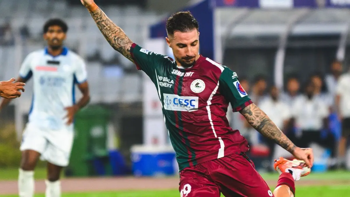 ISL 2025-26: Mohun Bagan Super Giant Start Campaign With 2-0 Win Over Kerala Blasters FC Mohun Bagan's Jamie Maclaren