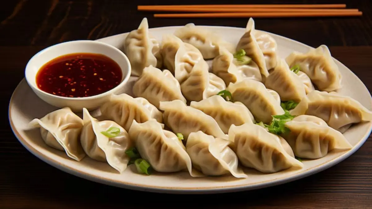 Momos