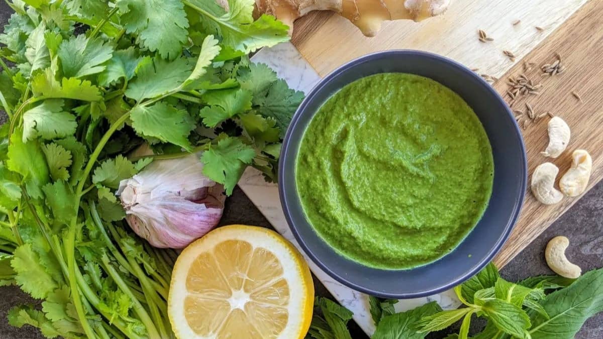 Moongfali Til Dhaniya Chutney