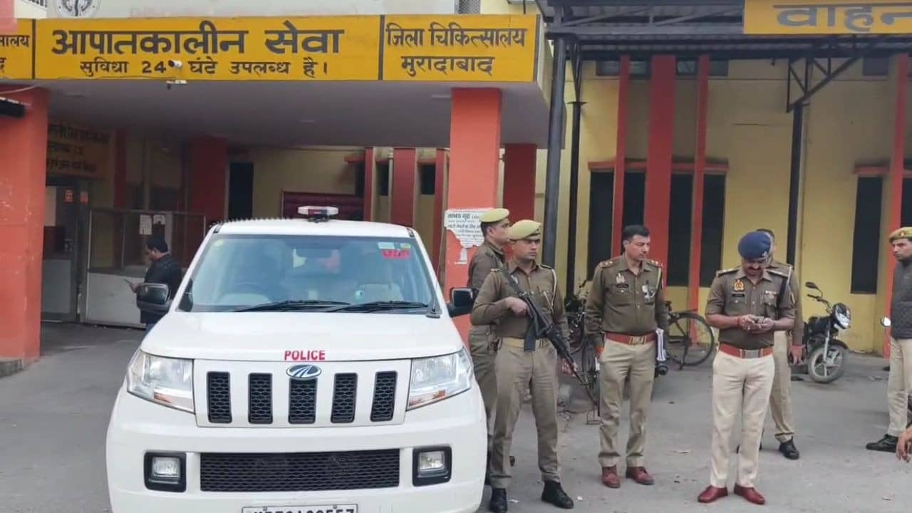 मुरादाबाद अपघात: लग्नासाठी तांदूळ गोळा करण्यासाठी जात होते संपूर्ण कुटुंब, वाटेत बसने सर्वांना चिरडले, एकाच घरातील 6 जणांचा मृत्यू.