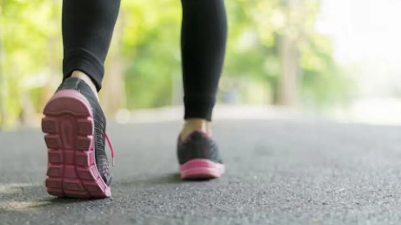 how to choose right shoes to protect your knees from injury