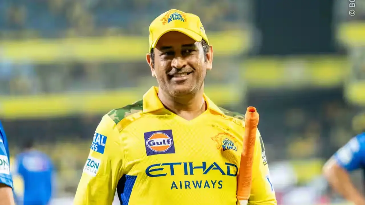 MS Dhoni during MI vs CSK game in IPL 2025