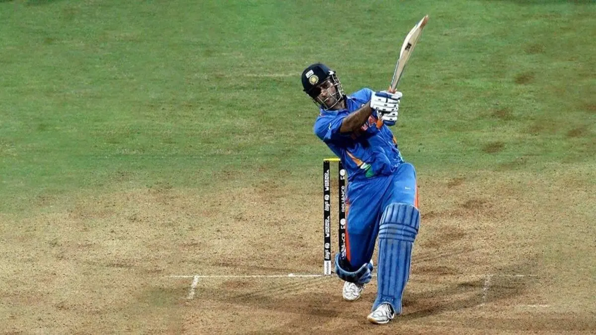 MS Dhoni hits the winning shot in 2011 World Cup