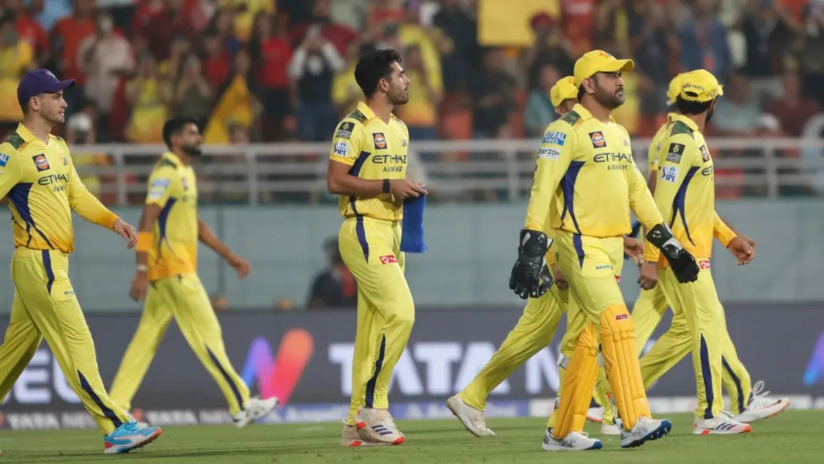 'My Captain Is Back': Fans React As MS Dhoni Set To Don Skipper's Hat Again For CSK In Rest Of IPL 2025 Season MS Dhoni with his CSK teammates