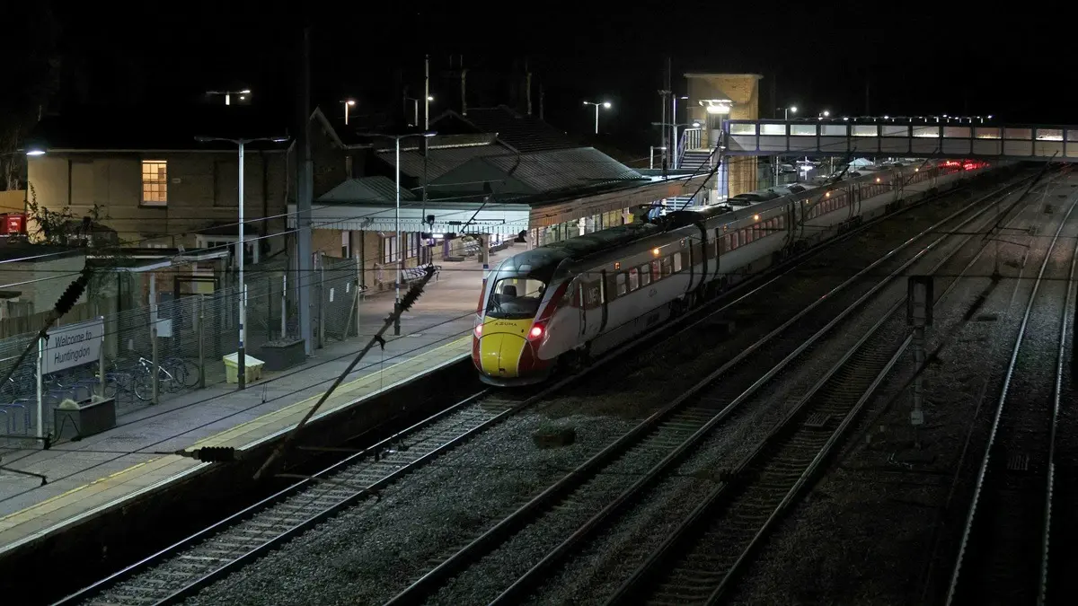 Multiple People Stabbed On Train Near Cambridge, 2 Suspects Arrested At Huntingdon Station