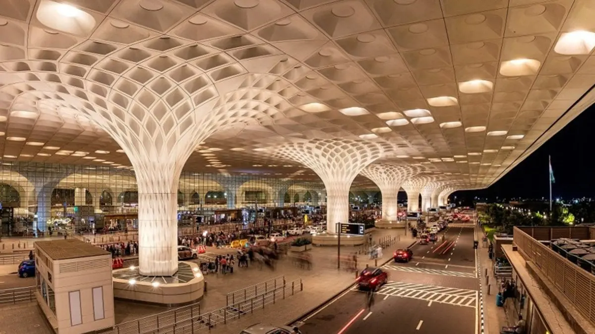 Mumbai Airport Issues Travel Advisory as Heavy Fog in North India Impacts Flight Operations